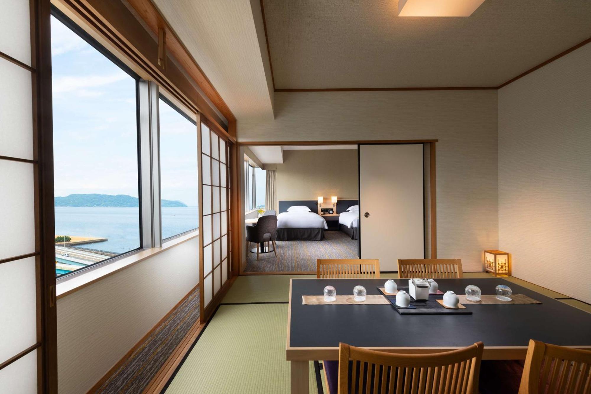 Hilton Fukuoka Sea Hawk Hotel Exterior photo