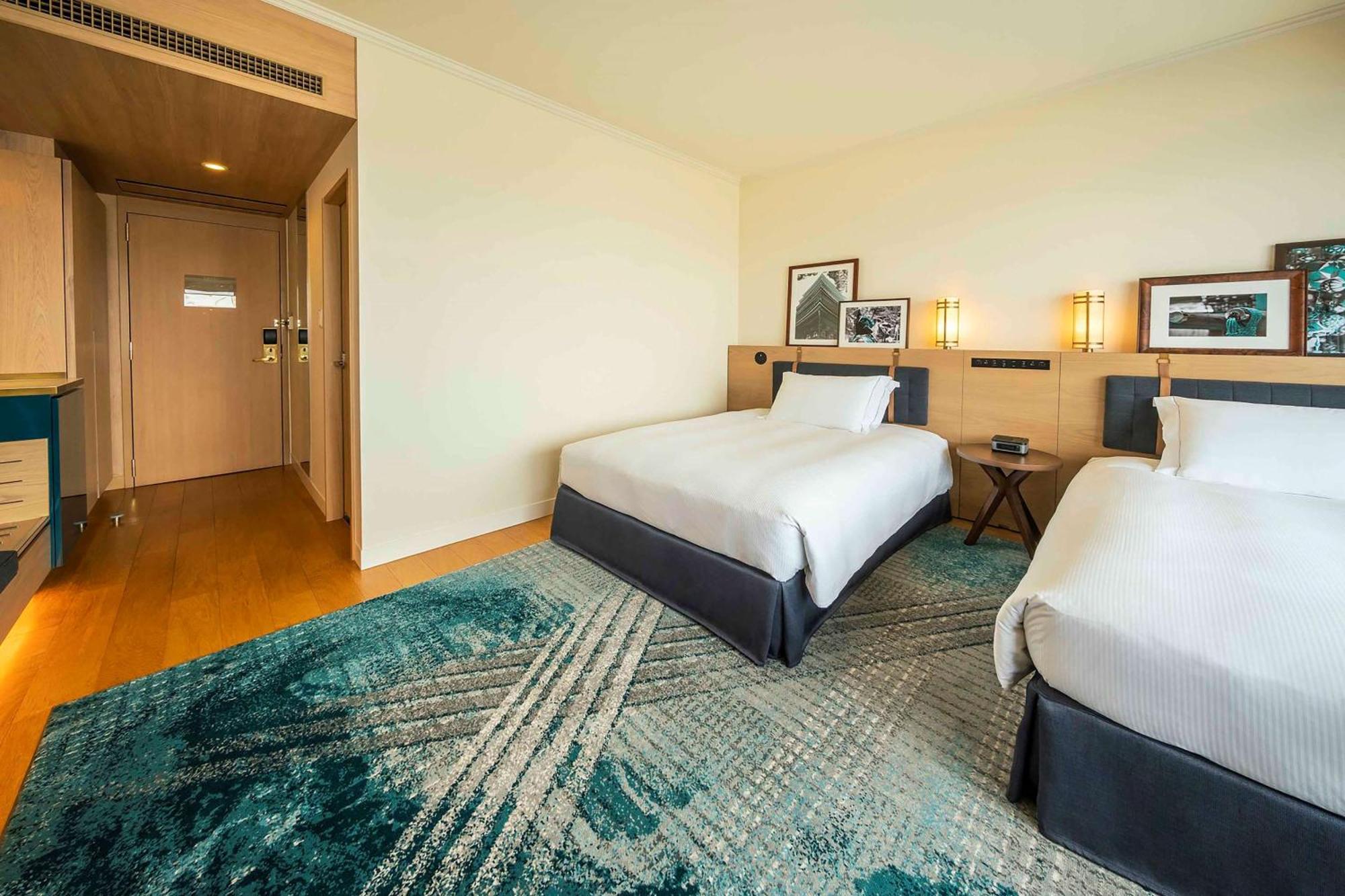 Hilton Fukuoka Sea Hawk Hotel Exterior photo
