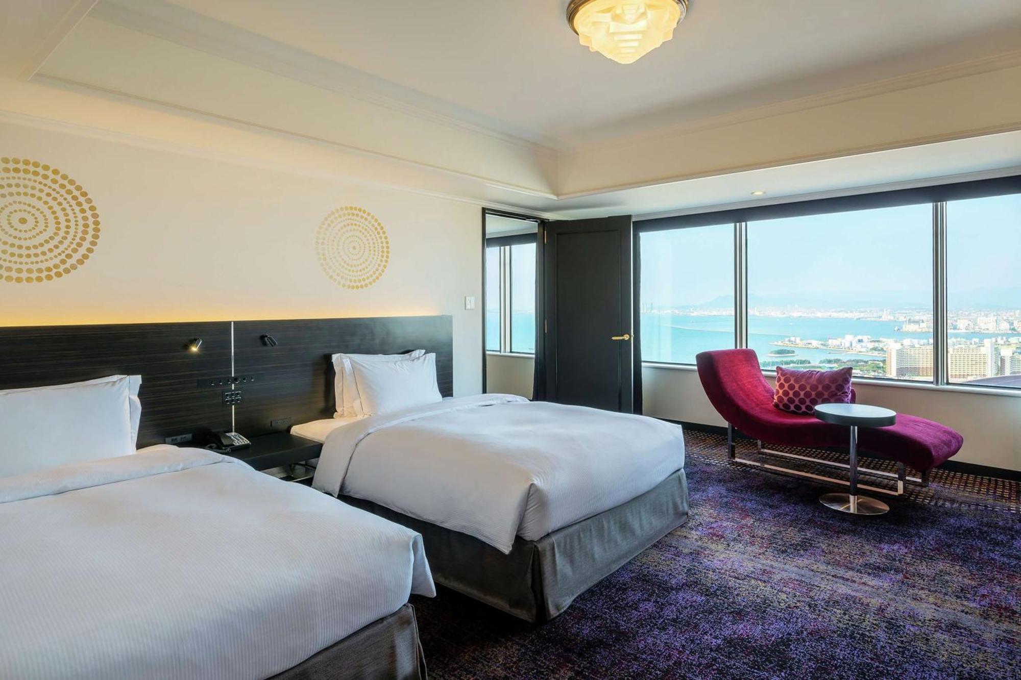 Hilton Fukuoka Sea Hawk Hotel Exterior photo